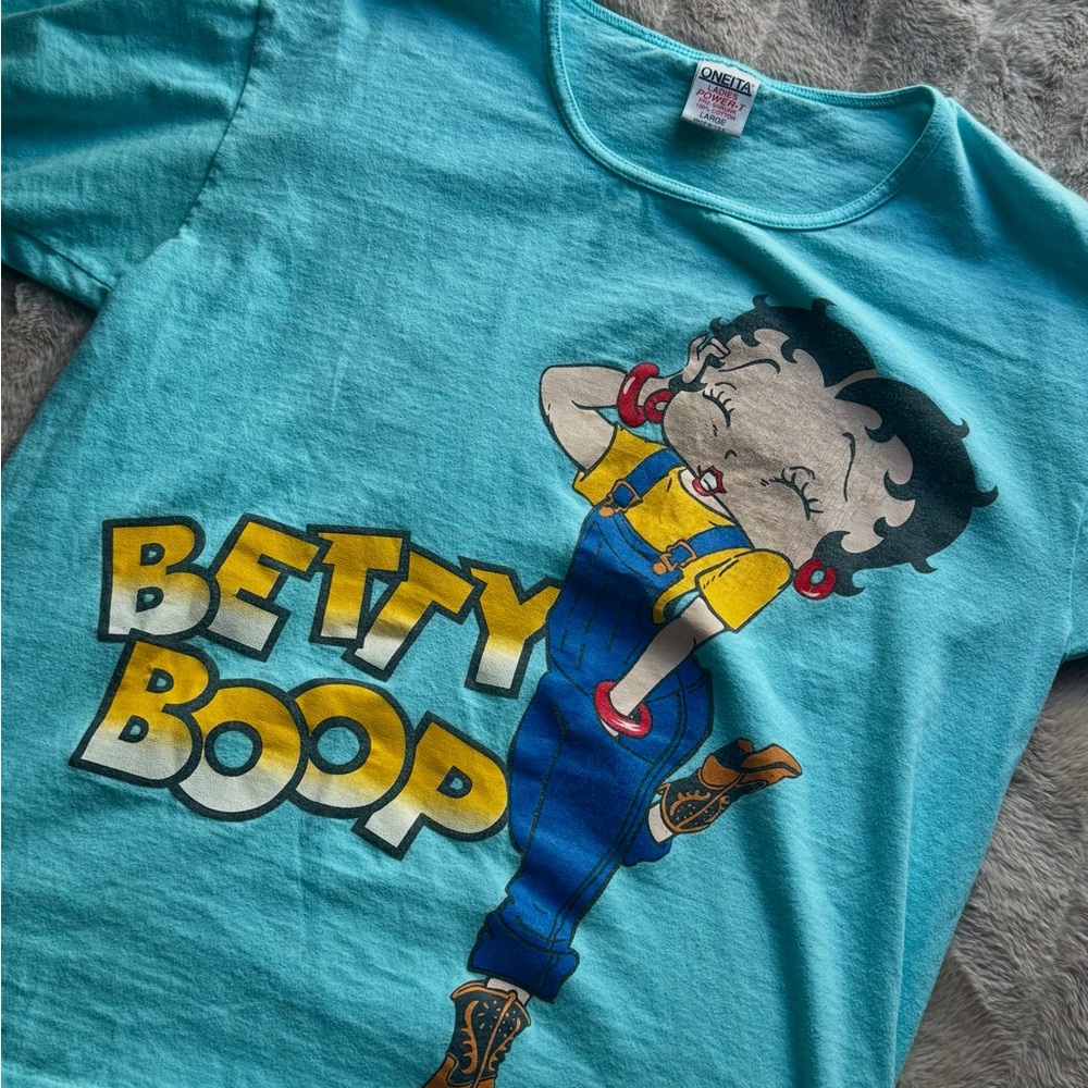 Vintage 90s Betty Boop Cowgirl Graphic
T-Shirt Oneita Tag